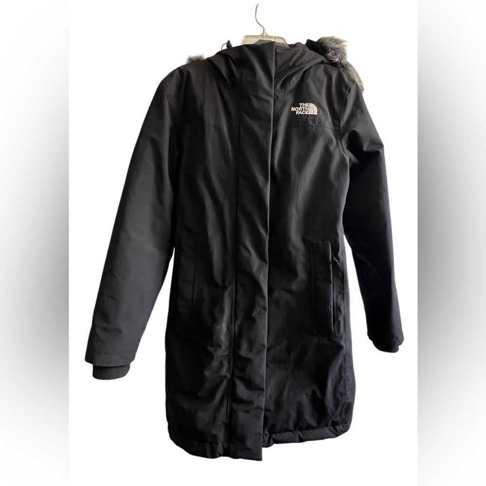 The North Face Women’s Parka Black - Picture 2 of 16
